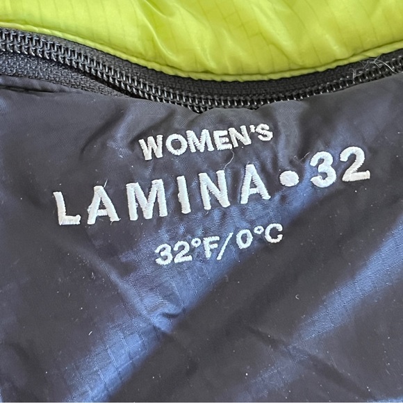 Mountain Hardware Lime Green Gray 32" x 70" Sleeping Bag Ultra Lamina 32° 24 oz - Picture 3 of 5